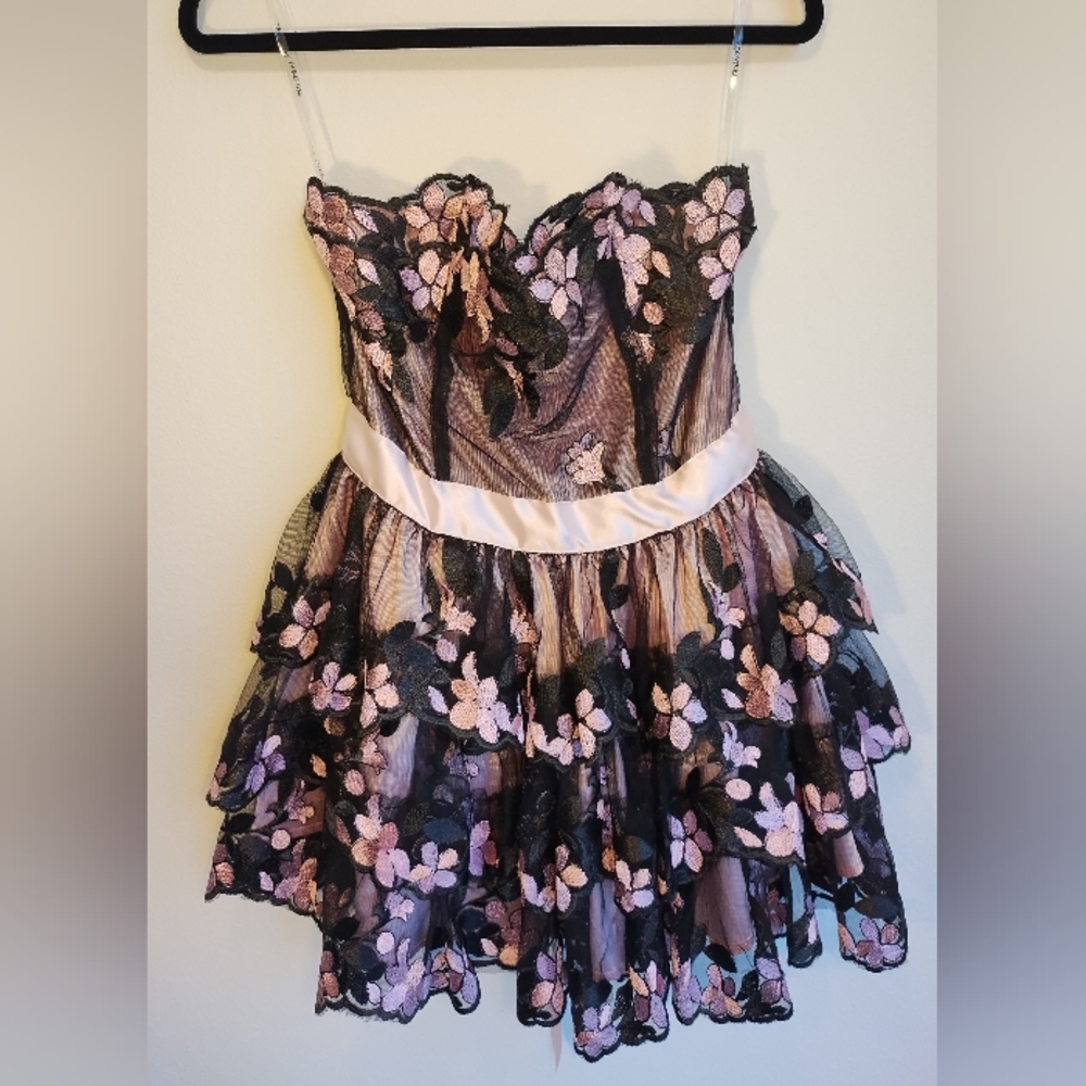 Sugar Thrillz- The Final Waltz Lace Dress - Picture 5 of 6